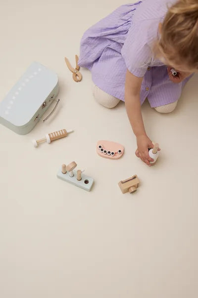 Kid's Concept - Dentist Set 17 Pieces - Swanky Boutique 