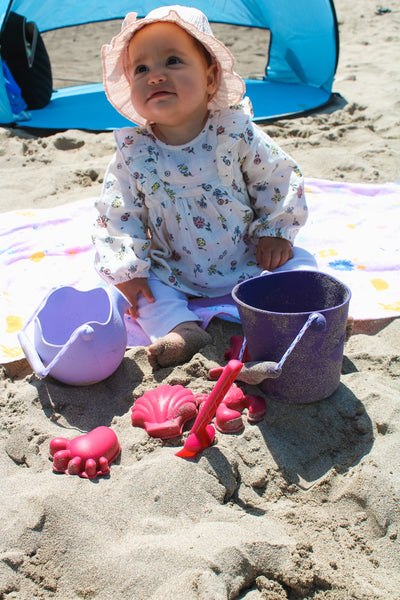 scrunch - Beach Sand Moulds (set of 4) - Dark Pink - swanky boutique malta