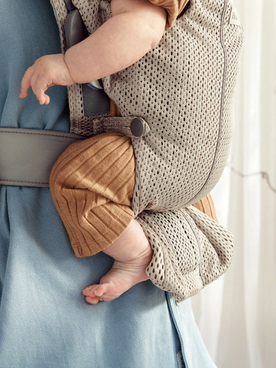 BabyBjorn Baby Carrier Mini 3D mesh Gray beige - Swanky Boutique