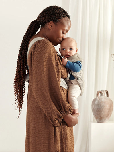 BabyBjorn Baby Carrier Mini 3D mesh Gray beige - Swanky Boutique