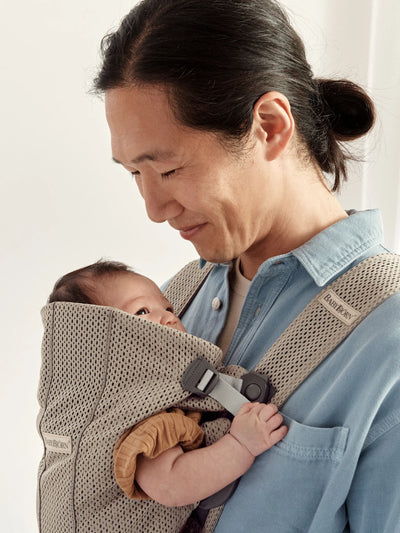 BabyBjorn Baby Carrier Mini 3D mesh Gray beige - Swanky Boutique