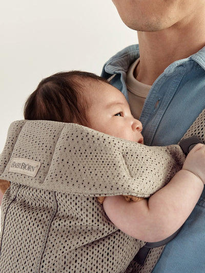 BabyBjorn Baby Carrier Mini 3D mesh Gray beige - Swanky Boutique