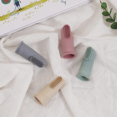 Haakaa Textured Silicone Finger Toothbrush (2-pack)