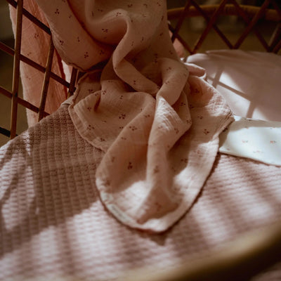 Little Dutch - Knitted Blanket - Pure Blossom Pink - Swanky Boutique Malta 