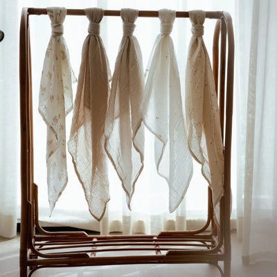 Little Dutch - Swaddle,  Newborn Naturals - Little Goose Muslin 120x120cm - Beige - Swanky Boutique Malta 