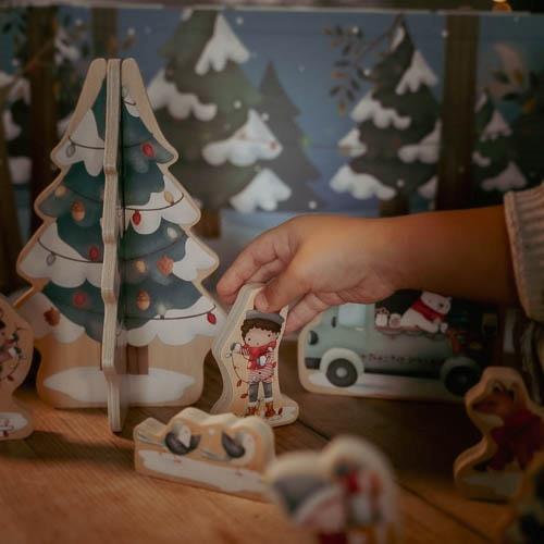 Advent Calendar - 24 Gifts (Wooden Figures)