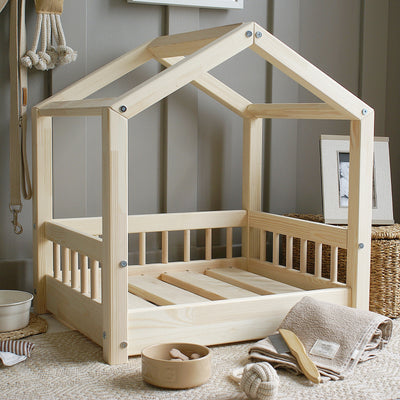 Luletto Pets - Cosy House Bed Medium - Natural Wood
