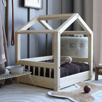 Luletto Pets - Cosy House Bed Medium - Natural Wood