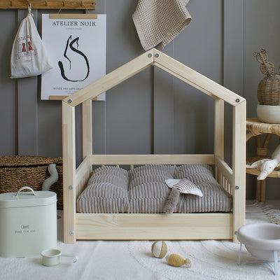 Luletto Pets - Cosy House Bed Medium - Natural Wood