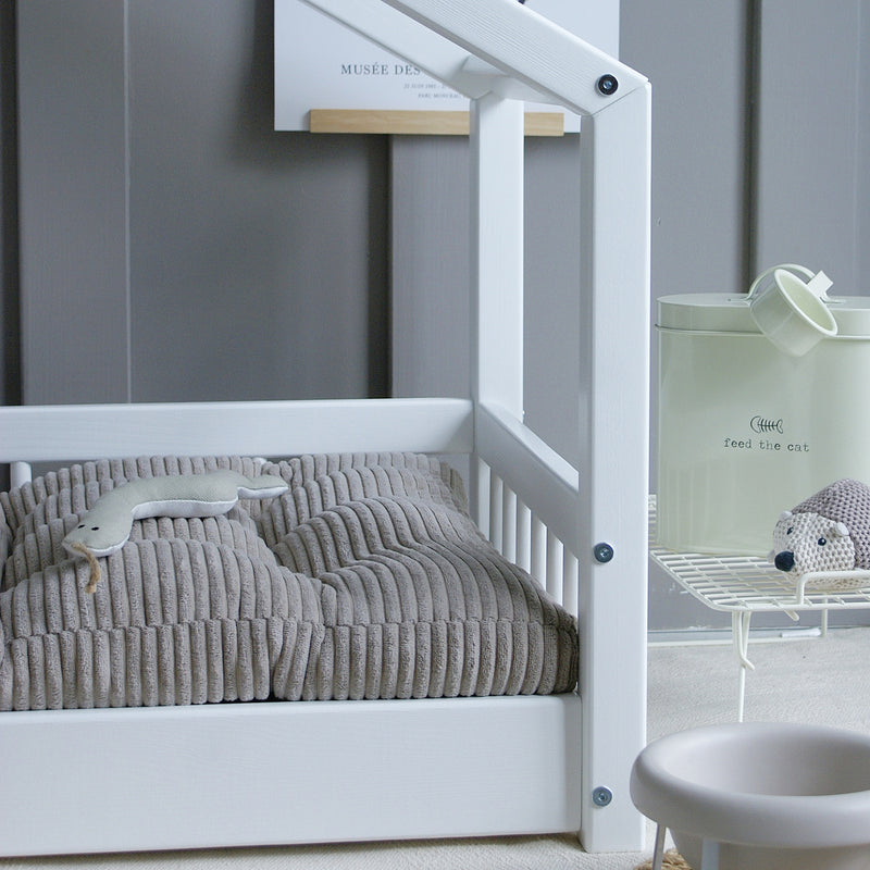 Luletto Pet Cozy House Bed White Small - Swanky Boutique Malta