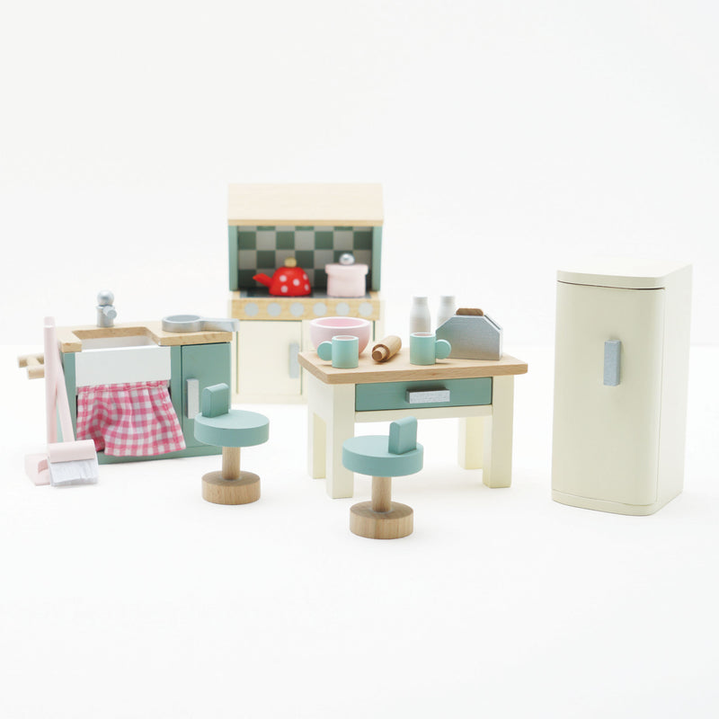 Wooden Dolls House Kitchen Furniture - 20 Pieces