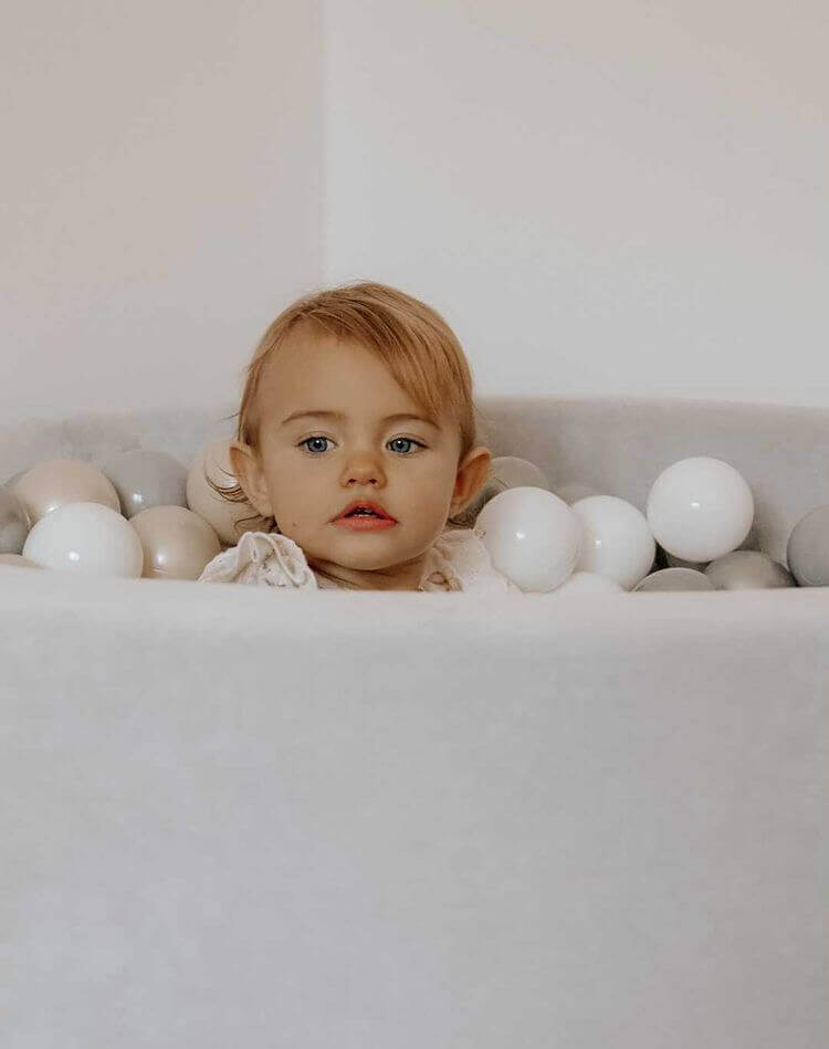 Mimii Ball Pit Velvet Soft Grey with 300 Balls - Swanky Boutique Malta