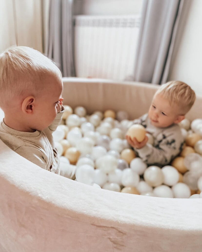 Mimii Ball Pit Velvet Soft Beige with 300 Balls - Swanky Boutique Malta
