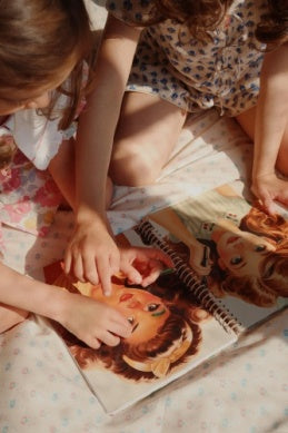 Sticker Book (Reusable) - Glam Me Up