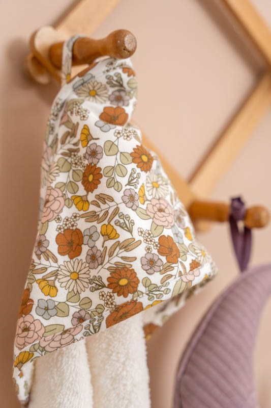 Towel with Hood, 100 X 100cm - Vintage Little Flowers