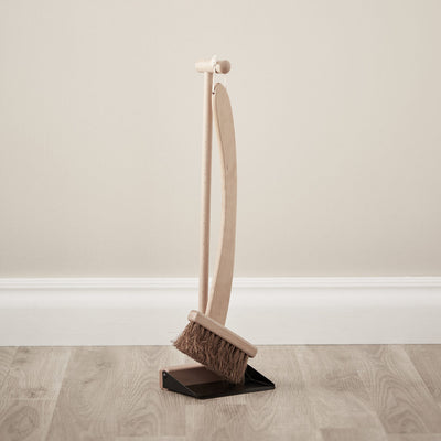 Kid's Concept - Brush and dustpan Wooden - Swanky Boutique