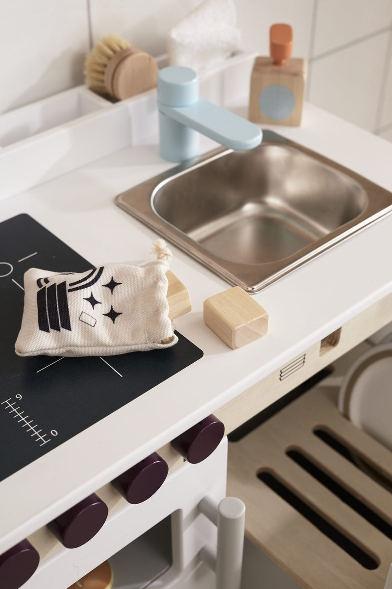 Kitchen with Dishwasher - White/ Natural