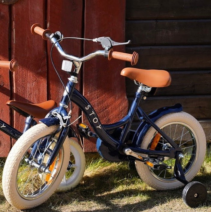 Stoy Bicycle 12" Vintage Navy Blue (3+ years)