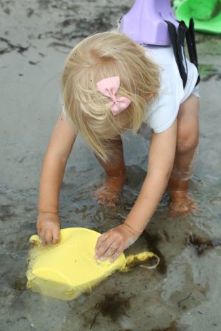 Beach Bucket, Foldable - Pastel Yellow