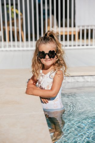 elle porte - kids sunglasses daisy liquorice black 18 months - 7 years - swanky boutique malta