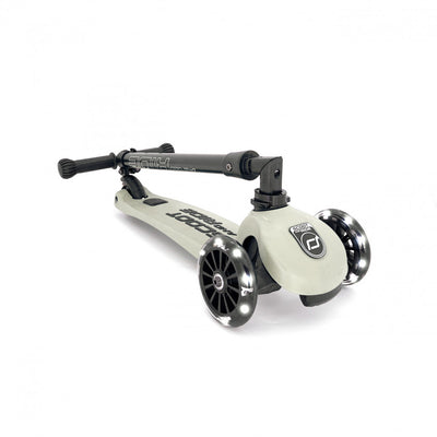 Scoot & Ride - Scooter Highwaykick 3 LED Lights Ash Grey (3-6 Years Old) - Swanky Boutique