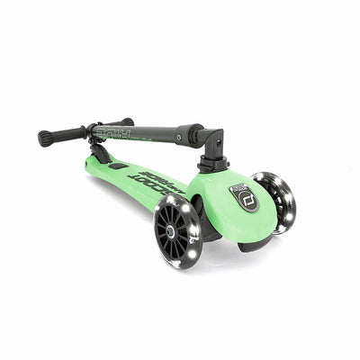 Scoot & Ride - Scooter Highwaykick 3 LED Lights Green Kiwi (3-6 Years Old) - Swanky Boutique