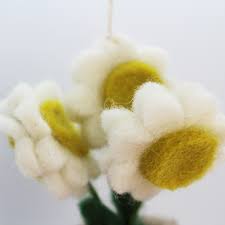 felt so good - easter tree hanging decoration felt pot of daisies - swanky boutique malta