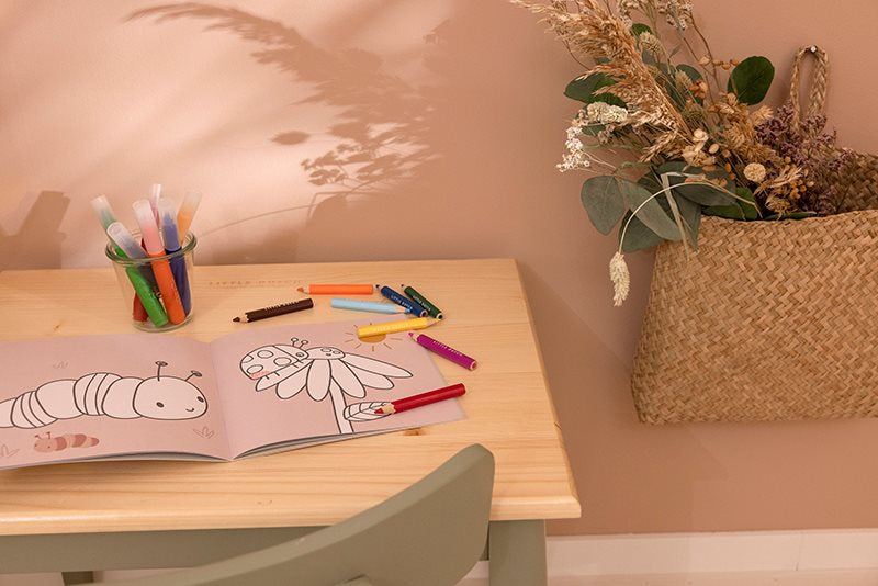 Colouring Book, Little Dutch (24 Drawings)