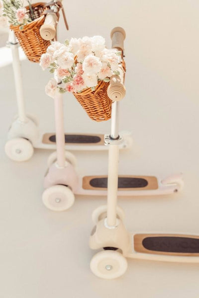 Banwood - Scooter with front basket White (3+ Years) - Swanky Boutique