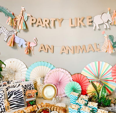 meri meri - garland large safari animals party like an animal - swanky boutique malta