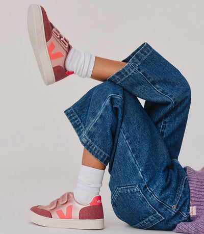 Veja Kids Shoes, V-12 ChromeFree Leather Velcro - Nacre Rose Fluo