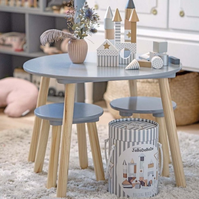 Table and 2 stools - White